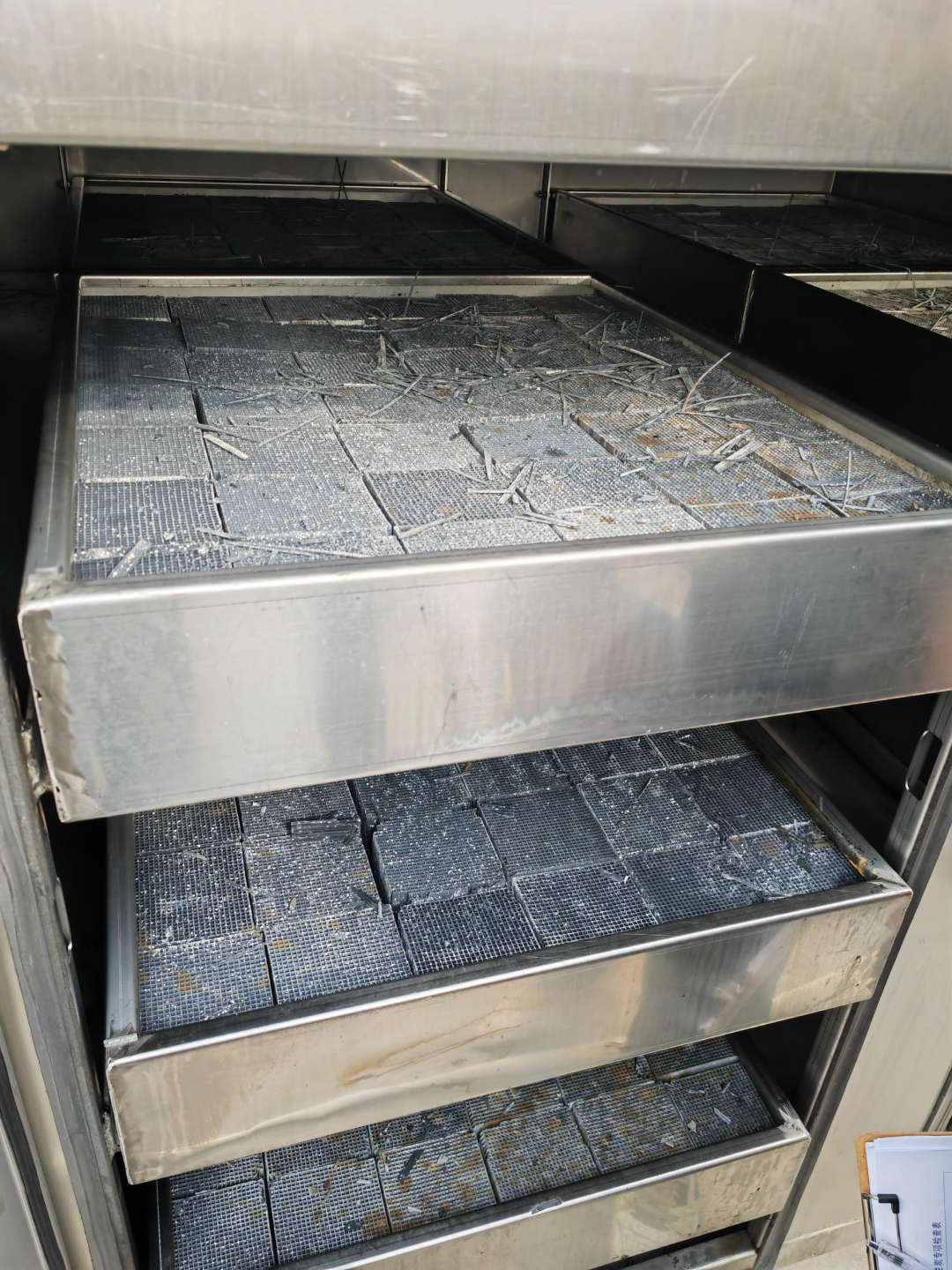 如何規(guī)范使用活性炭？請牢記“三個要”